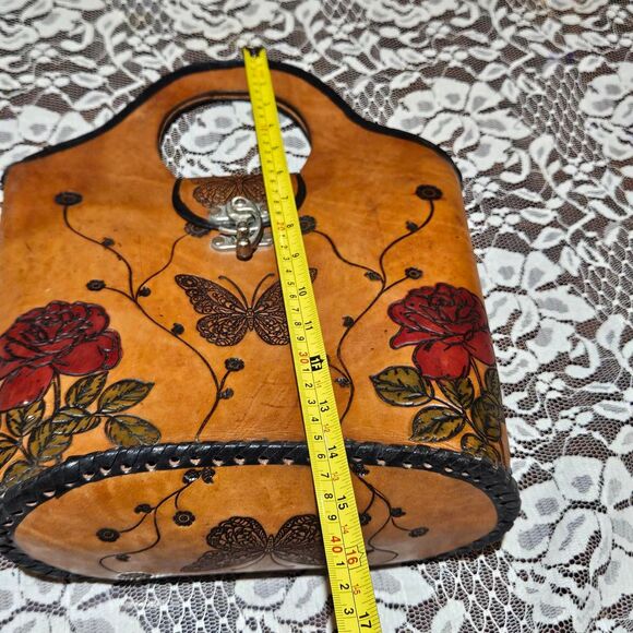60s boho cottagecore butterfly roses tooled leather bag - Picture 5 of 6